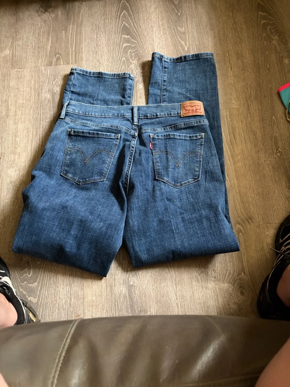 Two pair Levi - Picture 3 of 5